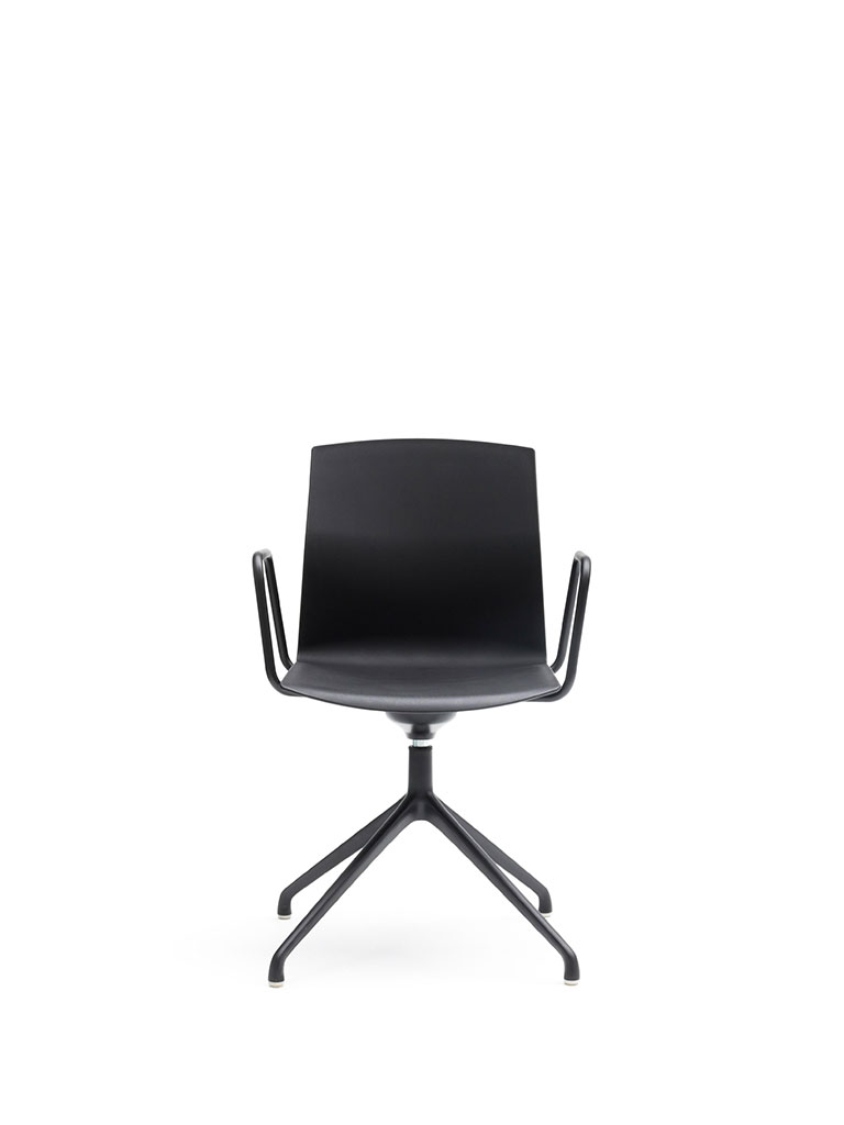 Kabi Swivel by AKABA | swivel chair | not upholstered | with armrests