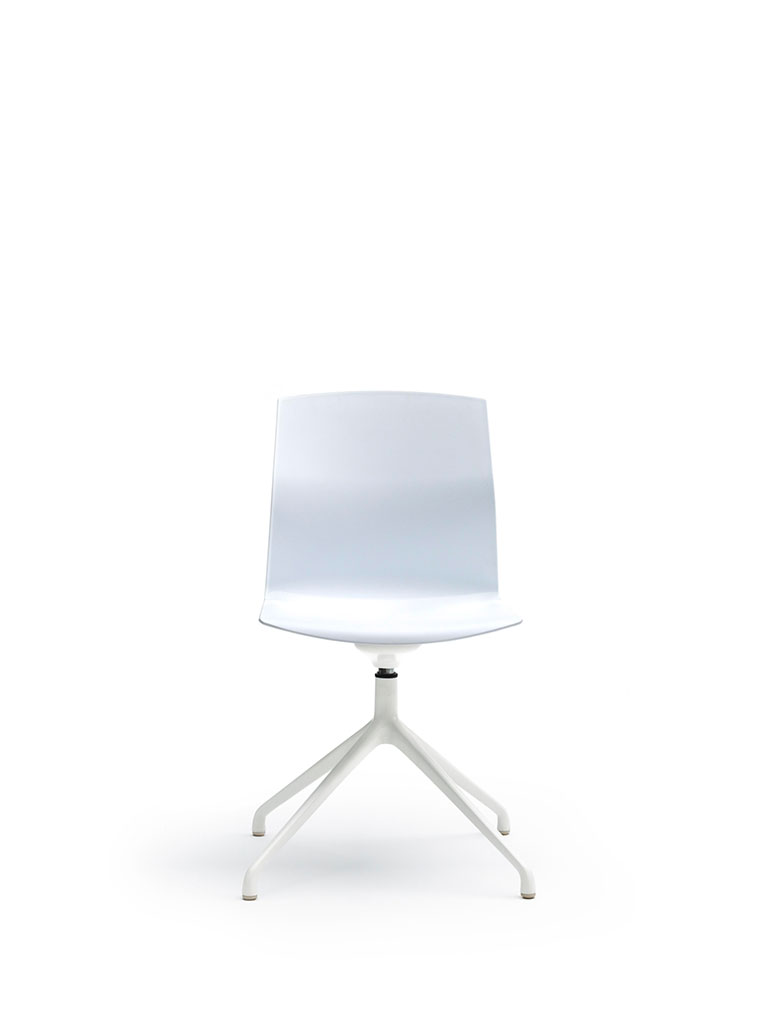 Kabi Swivel by AKABA | swivel chair | not upholstered
