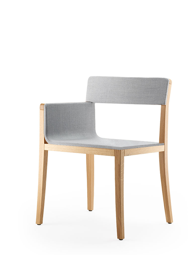 li-lith armchair | upholstered seat and backrest