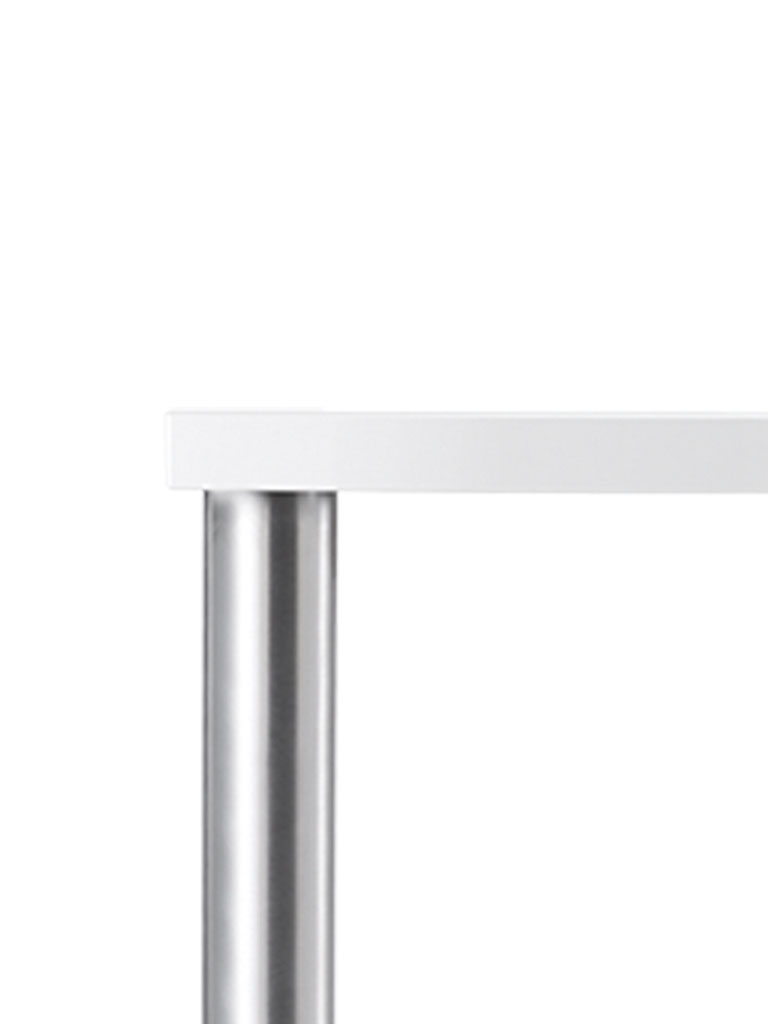 tabula light 2010 | Metallkonsole in Tischplatte versenkt